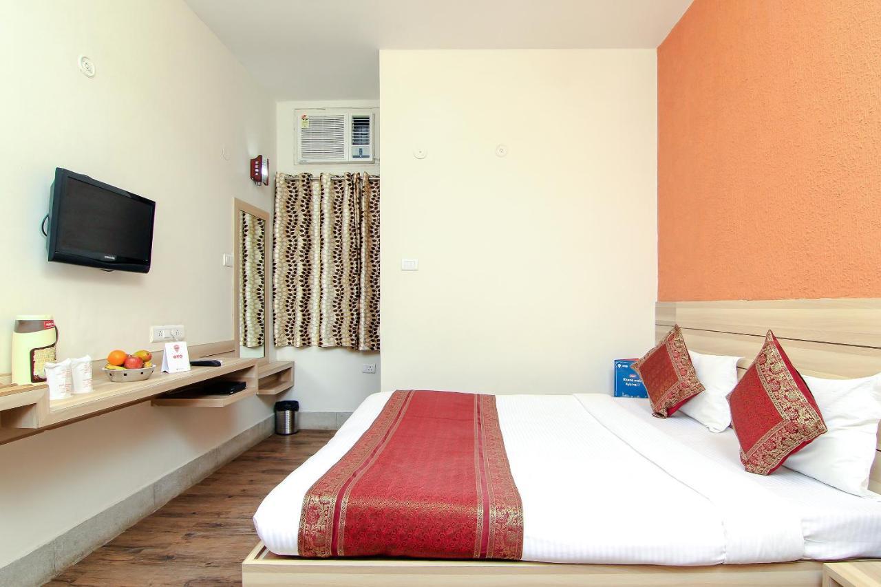 Hotel R B International バラナシ エクステリア 写真