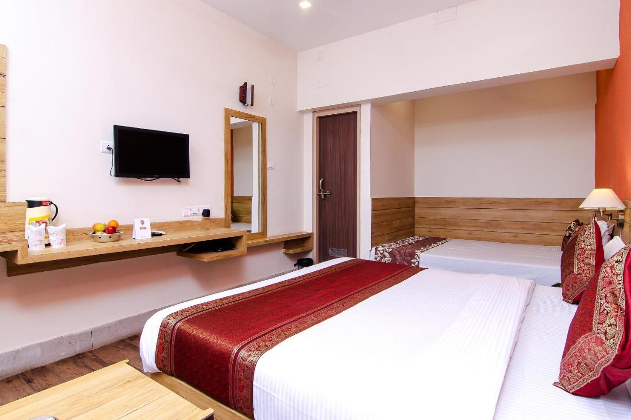 Hotel R B International バラナシ エクステリア 写真
