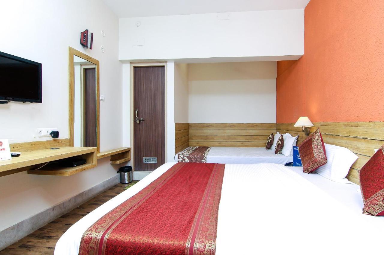 Hotel R B International バラナシ エクステリア 写真